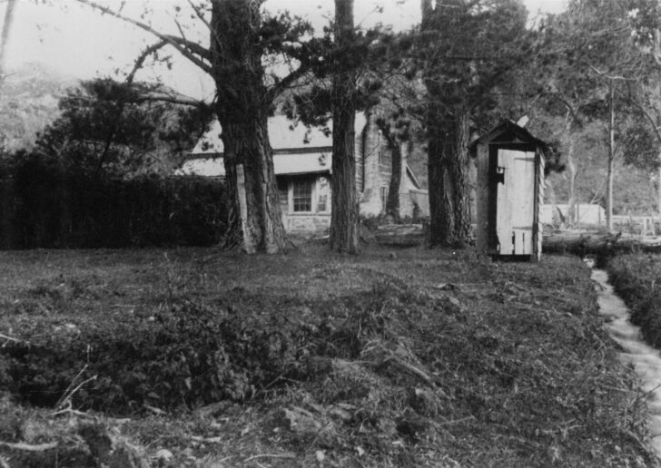 Opossum Lodge & outside convenience - 1930s - WHMS: B008A