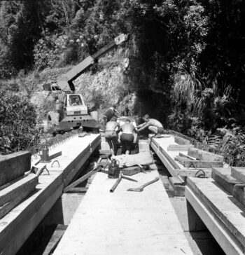 Solomon Knob Bridge - 22 January 1969 - Wellington City Council Archives, 00158-3550-a (sheet 8704a)