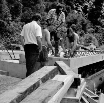 Solomon Knob Bridge - 22 January 1969 - Wellington City Council Archives, 00158-3550-d (sheet 8705b)