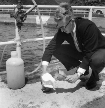 Morton Dam - 11 January 1966 - Wellington City Council Archives, 00158-2289-d (sheet 5213b)