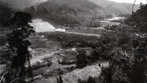 Morton Dam Construction - c1908 - Source: WHMS: L3593