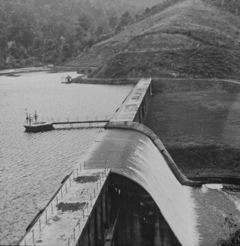 Morton Dam Spillway 1924 - Wellington City Council Archives, 00125-17 - CC-BY