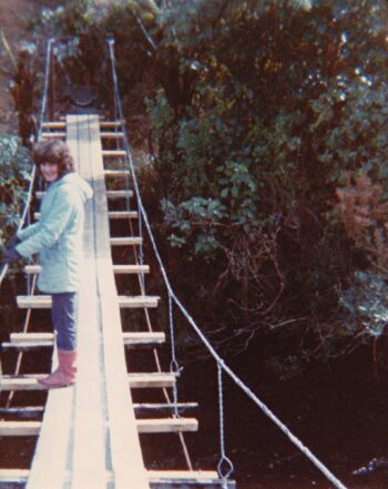 T4249 - Old Swingbridge - Vicki Alexander - Wainuiomata Historic Museum Society