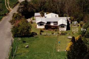 8 Whitcher Grove - Joe Hughes photo - Oct 1987 - WHMS: AV089