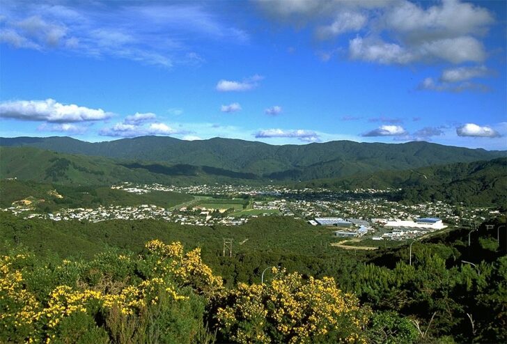 Wainuiomata circa 1990 - © wainuiomata.net