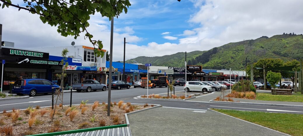 Lower End of Queen Street in Wainuiomata in 2023 - © wainuiomata.net