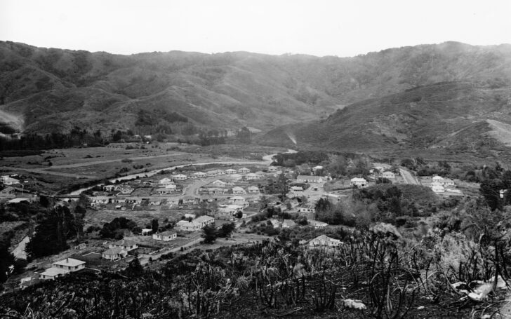 The Village, Moores Valley Road, Main Road - 1946 - Credit: Carl Smith