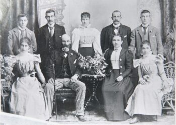 Sinclair Family of Wainuiomata - Wainuiomata Historical Museum Collection P1141