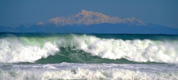 Kaikoura Range as seen from the Wainuiomata coastline - wainuiomata.net